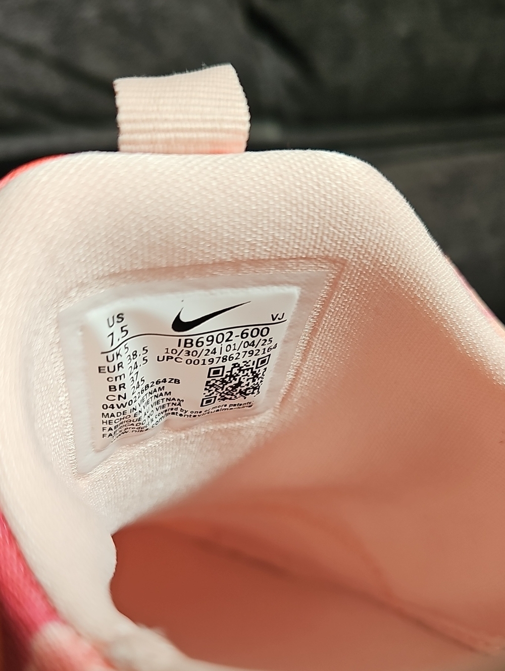 Womans Nike Free Metcon 6 AMP Washed Coral BRAND NEW - Picture 4 of 5